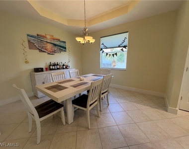 6809 Ascot Drive - Photo Thumbnail 5