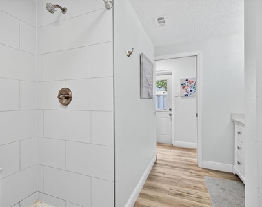 5312 Flora Avenue - Photo Thumbnail 25