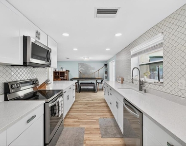 5312 Flora Avenue - Photo Thumbnail 13