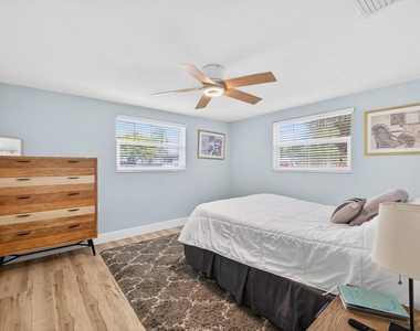 5312 Flora Avenue - Photo Thumbnail 16