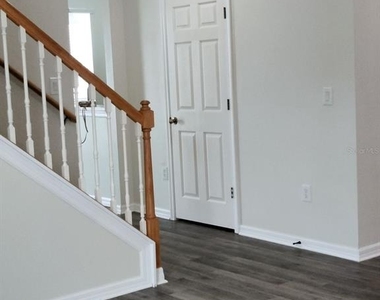 1105 Windton Oak Drive - Photo Thumbnail 4
