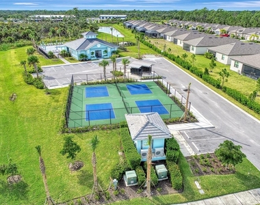 15936 Honeysuckle Street - Photo Thumbnail 41