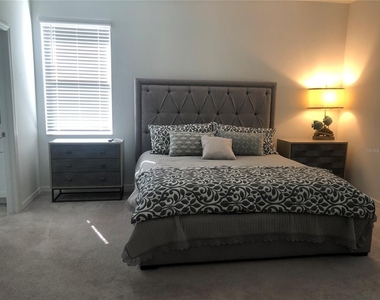 15936 Honeysuckle Street - Photo Thumbnail 32