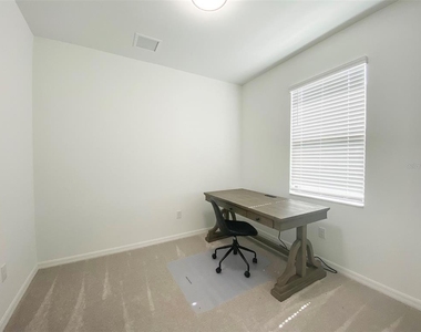 15936 Honeysuckle Street - Photo Thumbnail 22