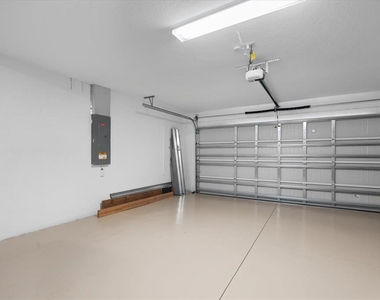 6523 Clairborne Lane - Photo Thumbnail 61