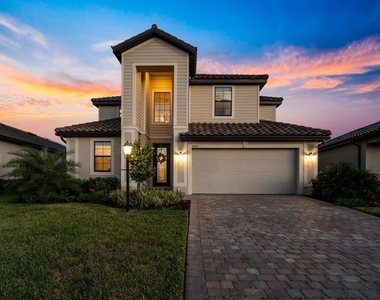6523 Clairborne Lane - Photo Thumbnail 1