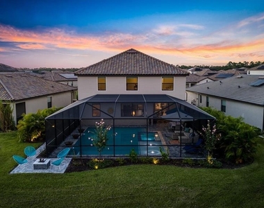 6523 Clairborne Lane - Photo Thumbnail 18