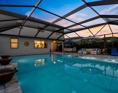 6523 Clairborne Lane - Photo Thumbnail 10