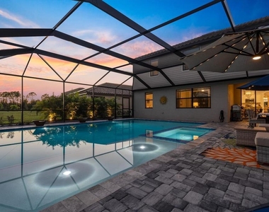 6523 Clairborne Lane - Photo Thumbnail 14