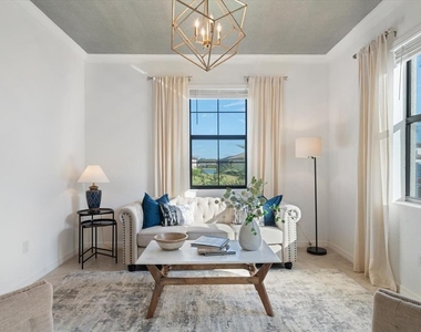 6523 Clairborne Lane - Photo Thumbnail 9