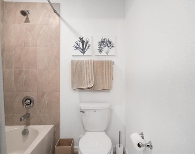 6523 Clairborne Lane - Photo Thumbnail 53