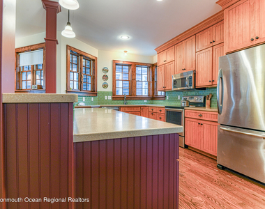 26 Atlantic Avenue - Photo Thumbnail 14