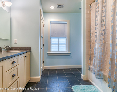 26 Atlantic Avenue - Photo Thumbnail 28