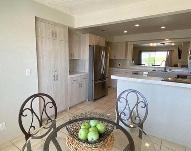 432 Desert Falls Drive N - Photo Thumbnail 3
