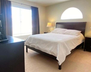 432 Desert Falls Drive N - Photo Thumbnail 11