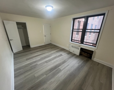 144-45 35th Avenue - Photo Thumbnail 5