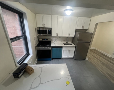 144-45 35th Avenue - Photo Thumbnail 3