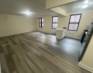 144-45 35th Avenue - Photo Thumbnail 2