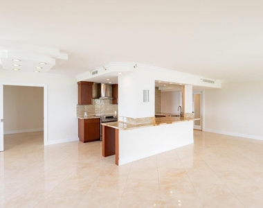 5070 N Ocean Drive - Photo Thumbnail 9
