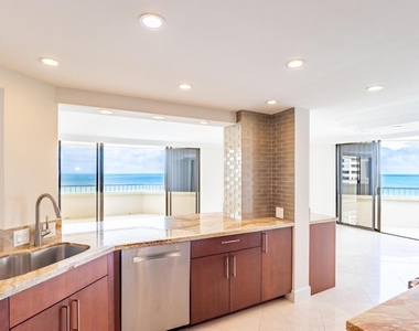 5070 N Ocean Drive - Photo Thumbnail 10