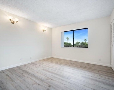 7770 Tahiti Lane - Photo Thumbnail 10