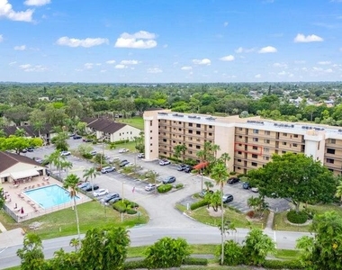 7770 Tahiti Lane - Photo Thumbnail 18