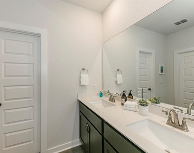 265 Garner Dr - Photo Thumbnail 8