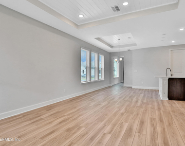 351 Millenia Drive - Photo Thumbnail 11
