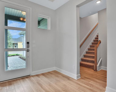 351 Millenia Drive - Photo Thumbnail 4
