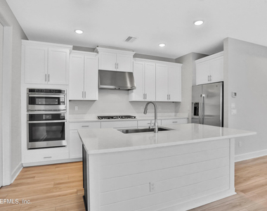 351 Millenia Drive - Photo Thumbnail 8