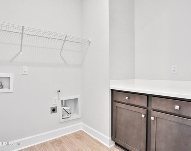 351 Millenia Drive - Photo Thumbnail 28