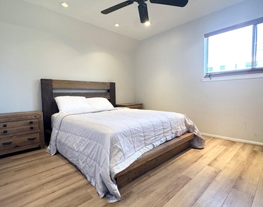 3224 Timmons Lane - Photo Thumbnail 13