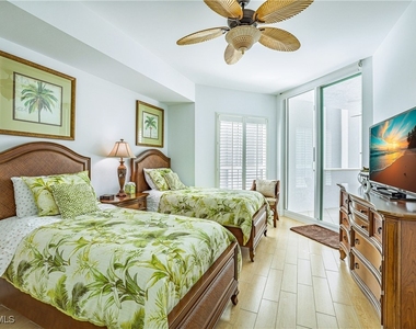 295 Grande Way - Photo Thumbnail 6