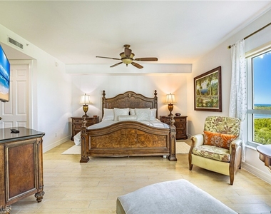 295 Grande Way - Photo Thumbnail 4