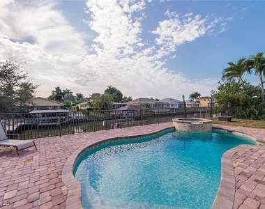 496 Flamingo Avenue - Photo Thumbnail 13