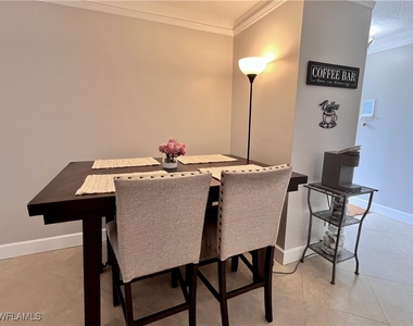 216 Palm Drive - Photo Thumbnail 2