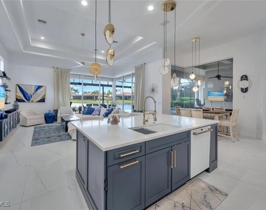 8957 Shenendoah Circle - Photo Thumbnail 16
