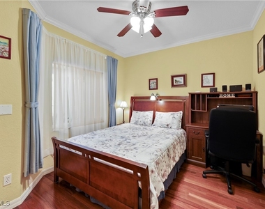 7622 Pebble Creek Circle - Photo Thumbnail 13