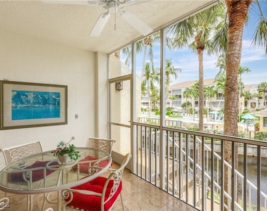 7622 Pebble Creek Circle - Photo Thumbnail 16