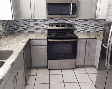 113 Harwood Circle - Photo Thumbnail 6