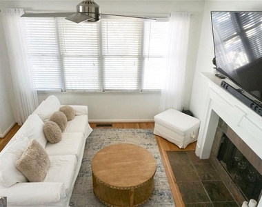 85 Hammock Place Se - Photo Thumbnail 3