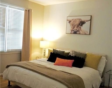 85 Hammock Place Se - Photo Thumbnail 13