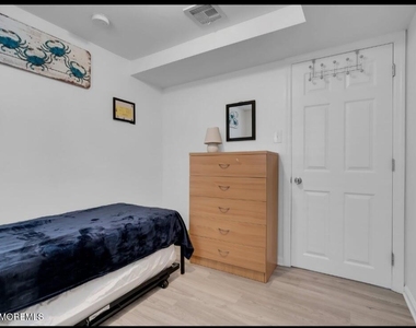 2020 Baltimore Avenue - Photo Thumbnail 14