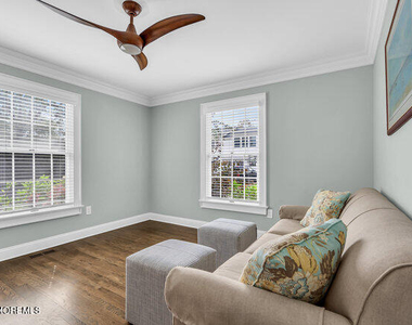 8 Glenwood Place - Photo Thumbnail 22