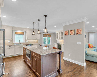 8 Glenwood Place - Photo Thumbnail 15