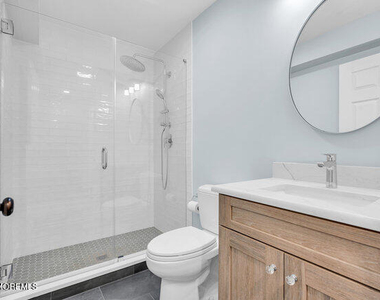 8 Glenwood Place - Photo Thumbnail 44