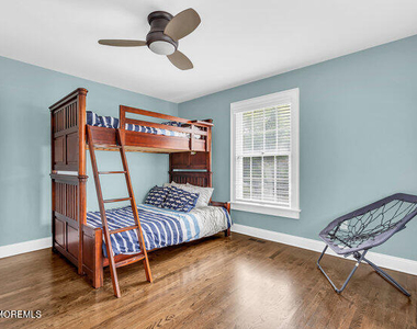 8 Glenwood Place - Photo Thumbnail 32