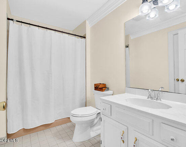 8 Glenwood Place - Photo Thumbnail 34