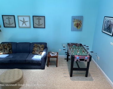 15 Sumner Avenue - Photo Thumbnail 11