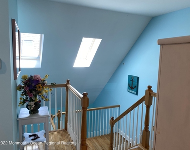 15 Sumner Avenue - Photo Thumbnail 17